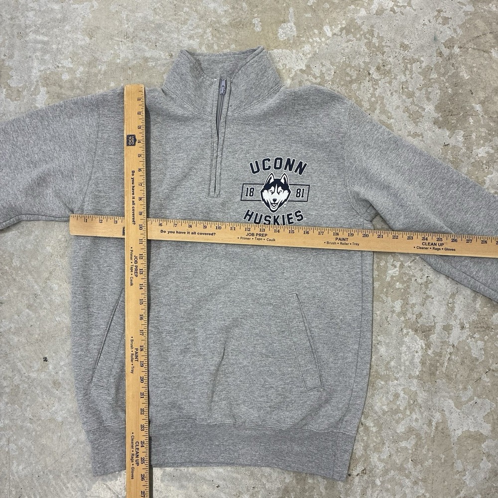 UConn Huskies Pullover Mens Medium Gray 1/4 Zip Long Sleeve Sweater Sweatshirt - Picture 4 of 8